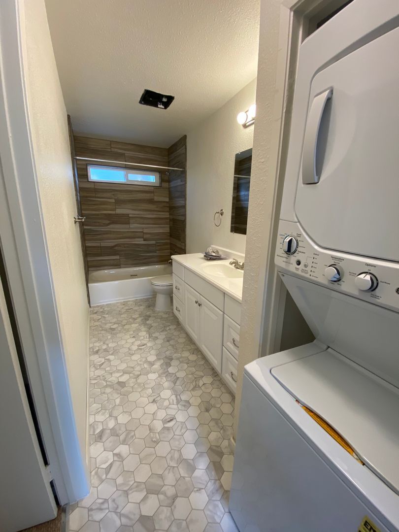 6767 Amherst St #B - San Diego - California - 2 bed, 1.5 bath rental property