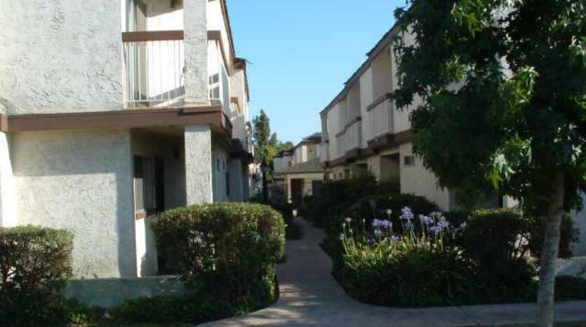 6767 Amherst St #B - San Diego - California - 2 bed, 1.5 bath rental property