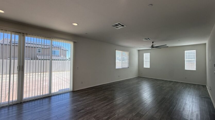 6929 Atmore St. - Palmdale - California - 5 bed, 3.5 bath rental property