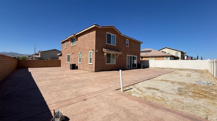 6929 Atmore St. - Palmdale - California - 5 bed, 3.5 bath rental property