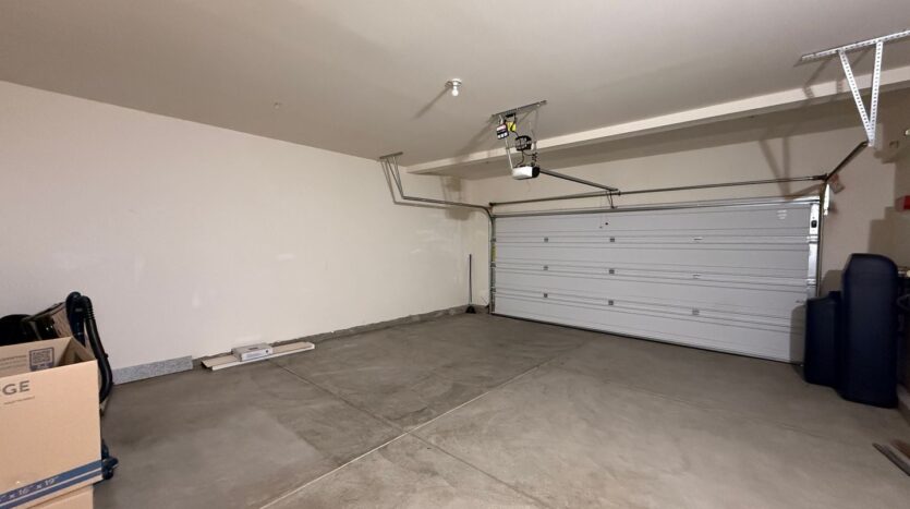 6929 Atmore St. - Palmdale - California - 5 bed, 3.5 bath rental property