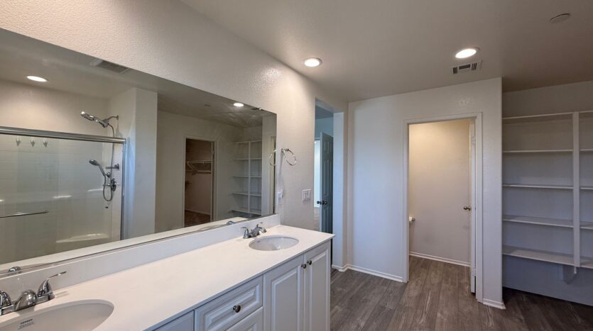 6929 Atmore St. - Palmdale - California - 5 bed, 3.5 bath rental property