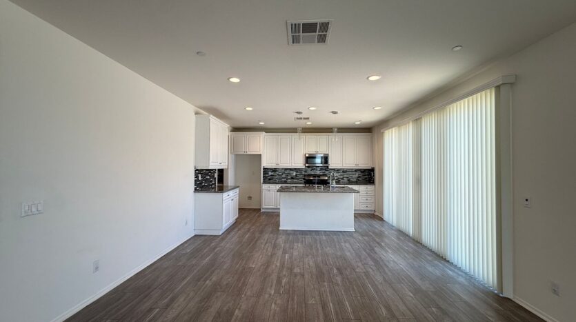 6929 Atmore St. - Palmdale - California - 5 bed, 3.5 bath rental property