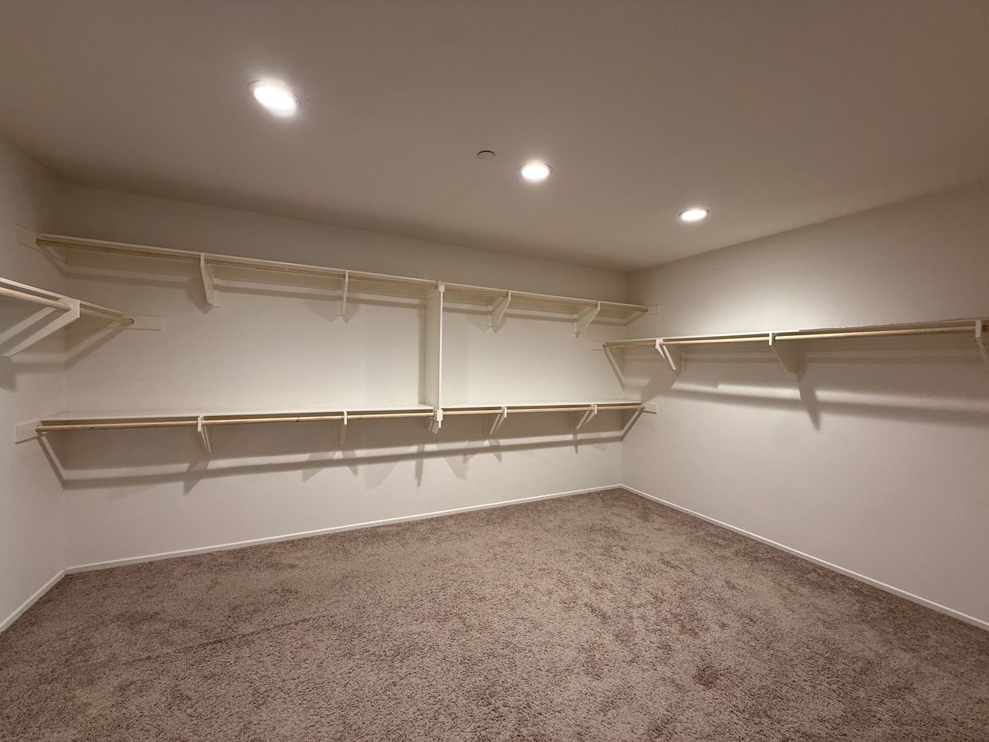6929 Atmore St. - Palmdale - California - 5 bed, 3.5 bath rental property