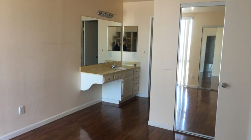 6930 Hyde Park Drive UNIT 321 - San Diego - California - 1 bed, 1 bath rental property