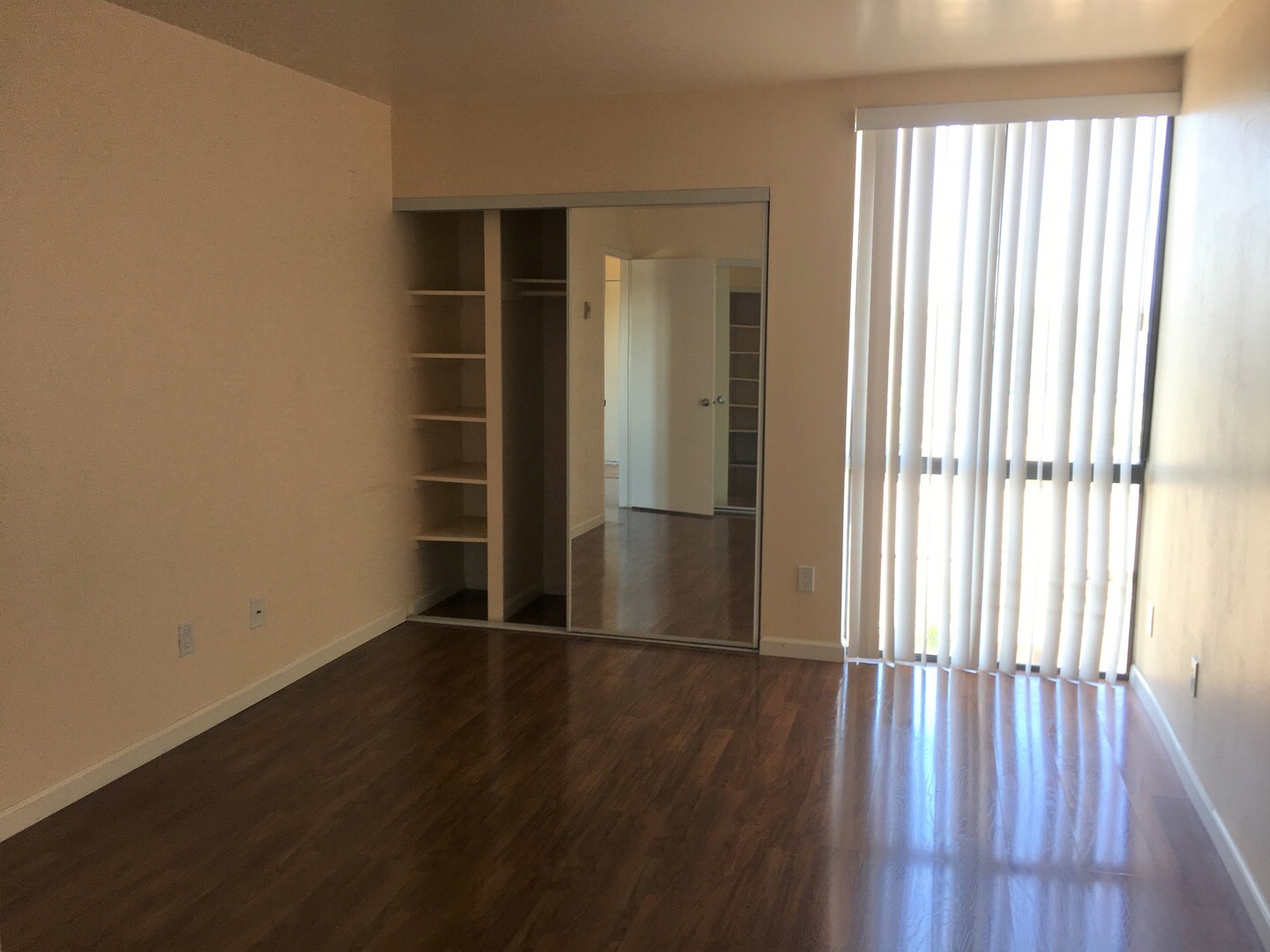 6930 Hyde Park Drive UNIT 321 - San Diego - California - 1 bed, 1 bath rental property
