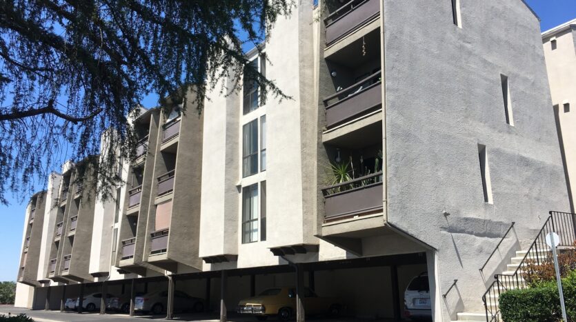 6930 Hyde Park Drive UNIT 321 - San Diego - California - 1 bed, 1 bath rental property