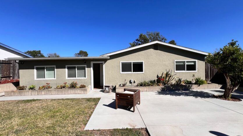 6946 Cowles Mountain Blvd - San Diego - California - 4 bed, 2 bath rental property
