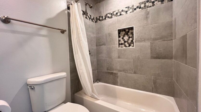 6946 Cowles Mountain Blvd - San Diego - California - 4 bed, 2 bath rental property