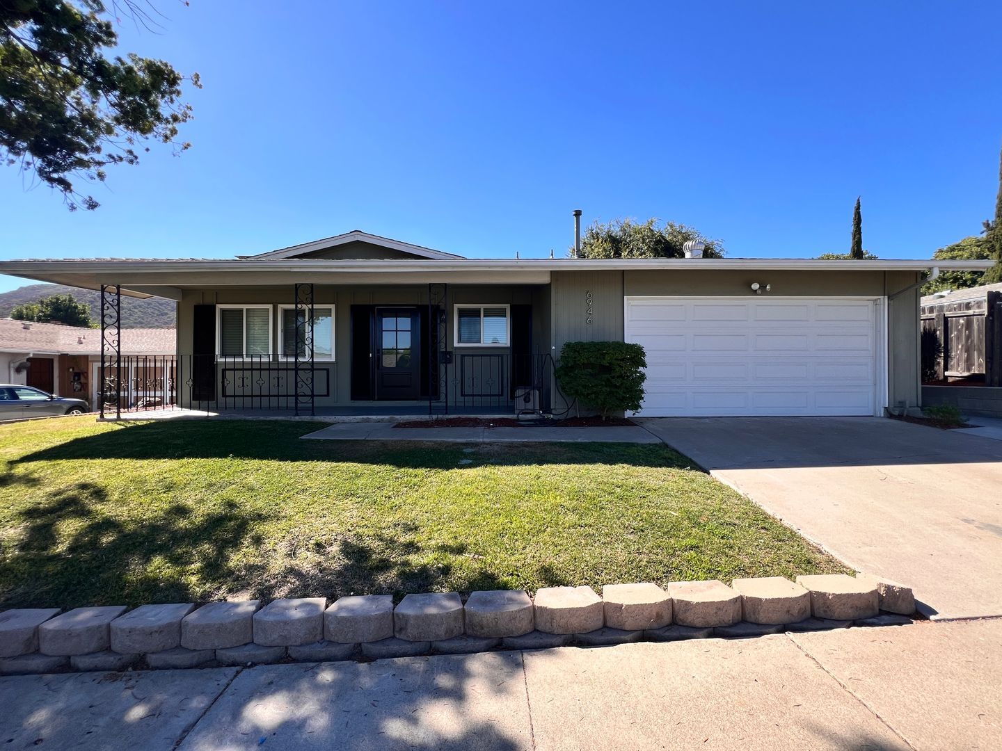 6946 Cowles Mountain Blvd - San Diego - California - 4 bed, 2 bath rental property