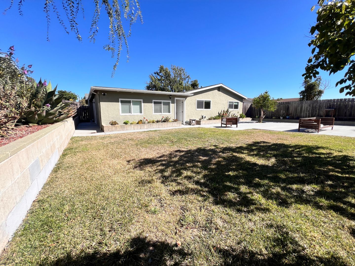 6946 Cowles Mountain Blvd - San Diego - California - 4 bed, 2 bath rental property