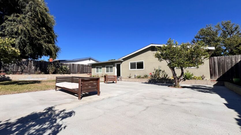 6946 Cowles Mountain Blvd - San Diego - California - 4 bed, 2 bath rental property