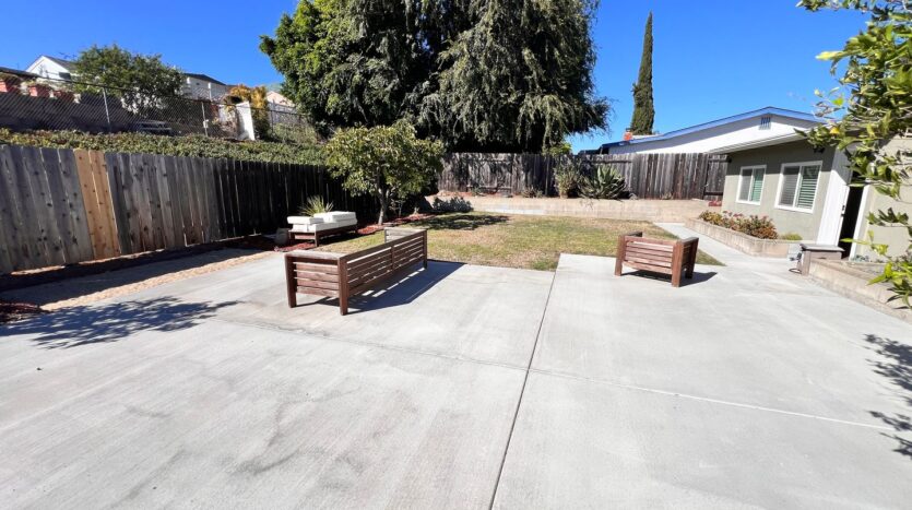 6946 Cowles Mountain Blvd - San Diego - California - 4 bed, 2 bath rental property