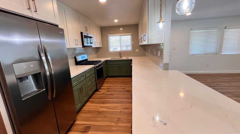 6946 Cowles Mountain Blvd - San Diego - California - 4 bed, 2 bath rental property