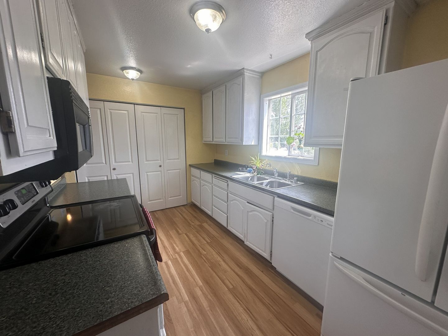 710-220 Muskrat Dr.  - Susanville - California - 3 bed, 1 bath rental property