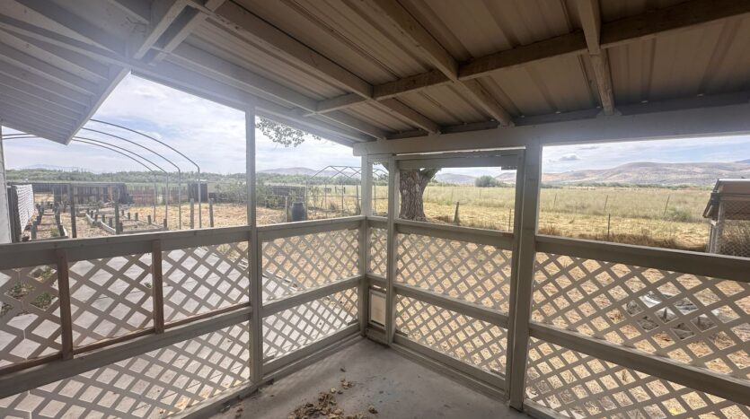 710-220 Muskrat Dr.  - Susanville - California - 3 bed, 1 bath rental property