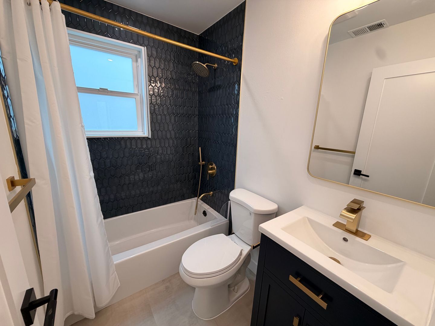710 W Orange Ave  - South San Francisco - California - 4 bed, 2 bath rental property