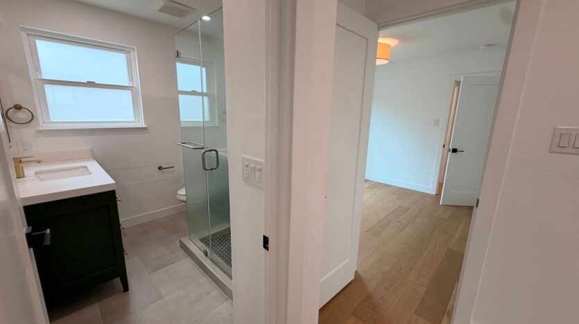 710 W Orange Ave  - South San Francisco - California - 4 bed, 2 bath rental property