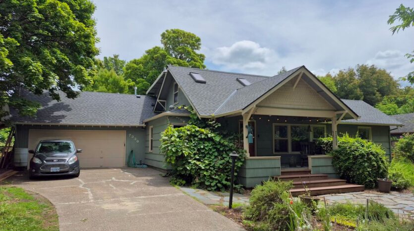 7330 SW 53rd   - Portland - Oregon - 3 bed, 1.5 bath rental property