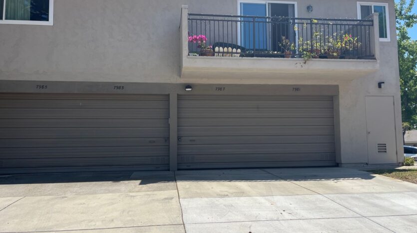 7987 Camino Huerta - San Diego - California - 2 bed, 1.5 bath rental property