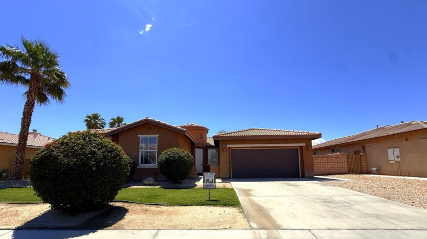 80435 Atherstone Dr - Indio - California - 3 bed, 2 bath rental property