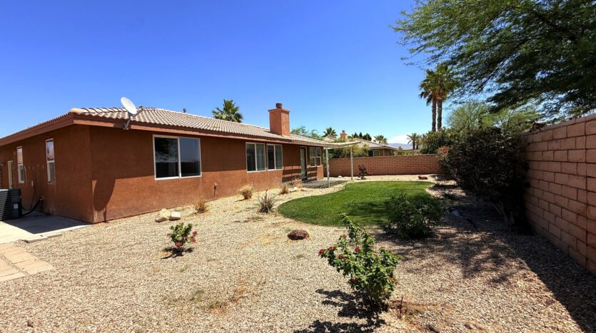 80435 Atherstone Dr - Indio - California - 3 bed, 2 bath rental property