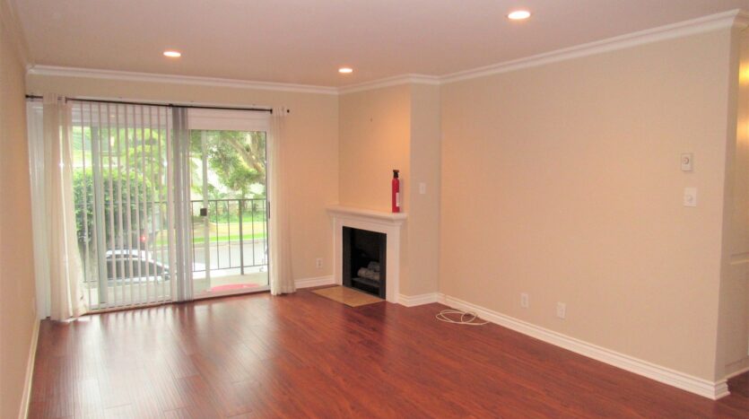 8163 Redlands St. Unit 5 - Los Angeles - California - 1 bed, 1 bath rental property
