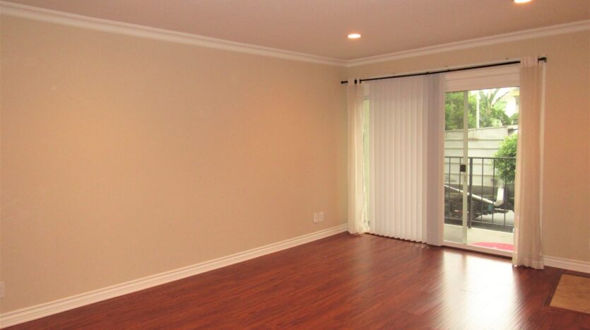 8163 Redlands St. Unit 5 - Los Angeles - California - 1 bed, 1 bath rental property