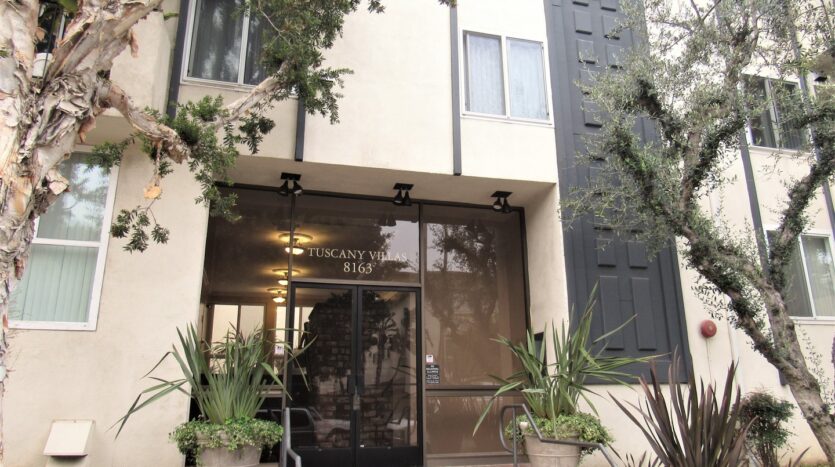 8163 Redlands St. Unit 5 - Los Angeles - California - 1 bed, 1 bath rental property