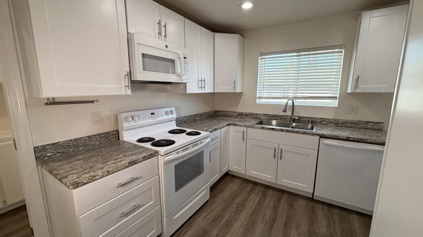 821 Old Stage Rd - Fallbrook - California - 2 bed, 2 bath rental property