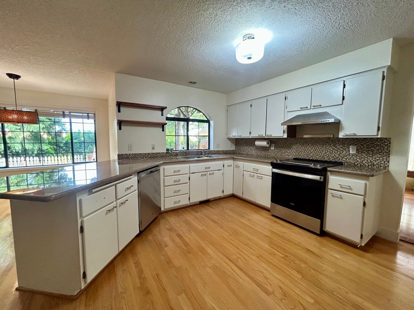 8213 NW 12th Ave - Vancouver - Washington - 4 bed, 2.5 bath rental property