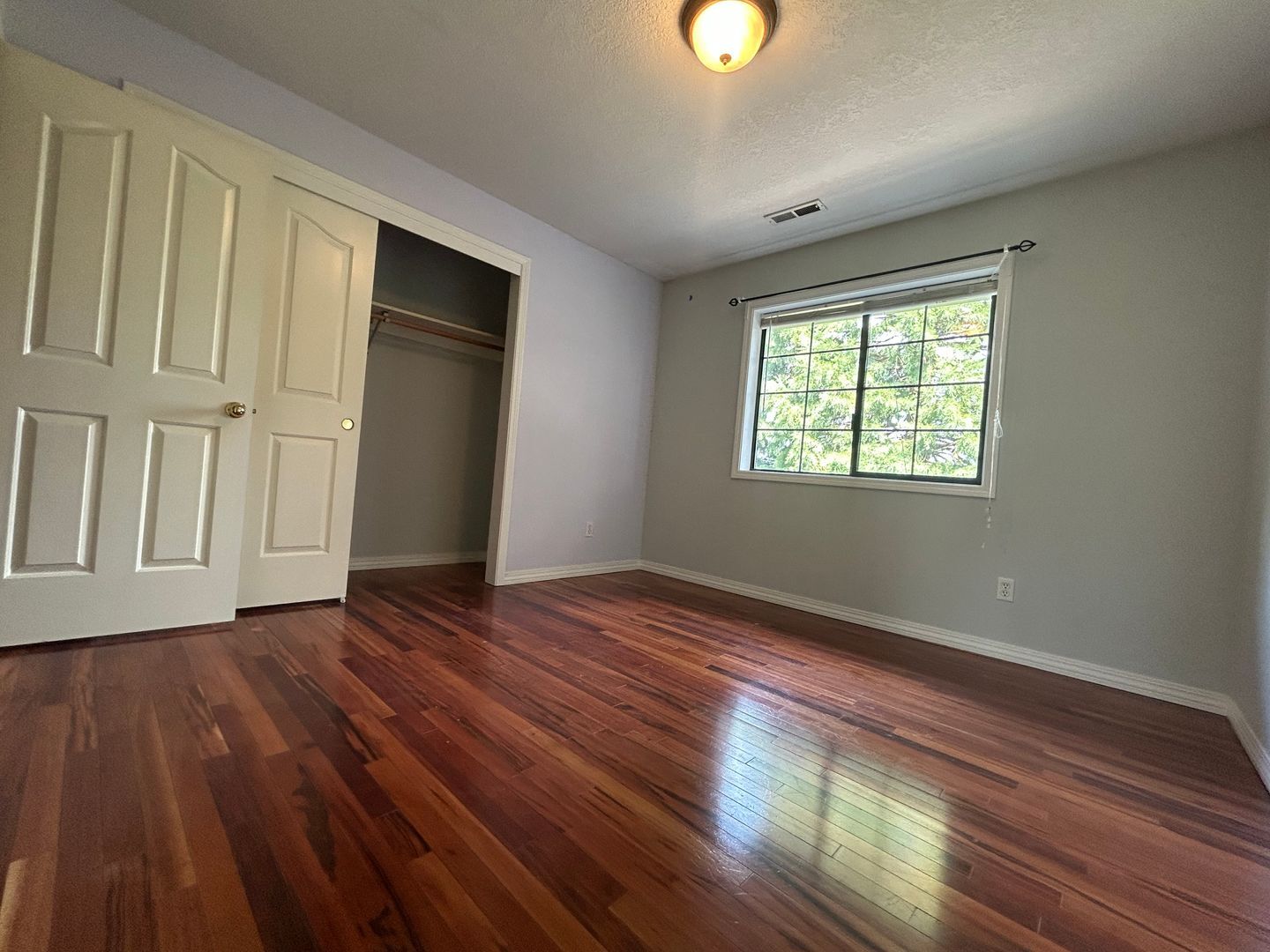 8213 NW 12th Ave - Vancouver - Washington - 4 bed, 2.5 bath rental property
