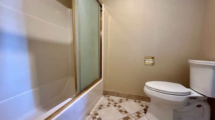 8213 NW 12th Ave - Vancouver - Washington - 4 bed, 2.5 bath rental property
