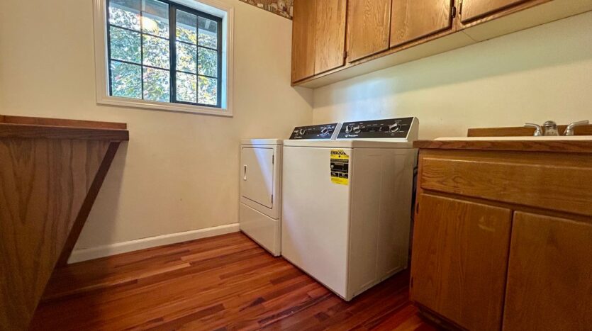 8213 NW 12th Ave - Vancouver - Washington - 4 bed, 2.5 bath rental property