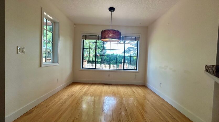 8213 NW 12th Ave - Vancouver - Washington - 4 bed, 2.5 bath rental property