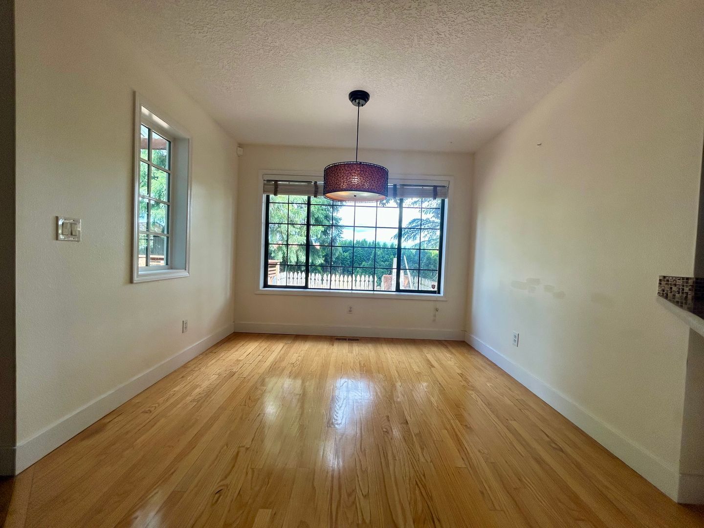8213 NW 12th Ave - Vancouver - Washington - 4 bed, 2.5 bath rental property