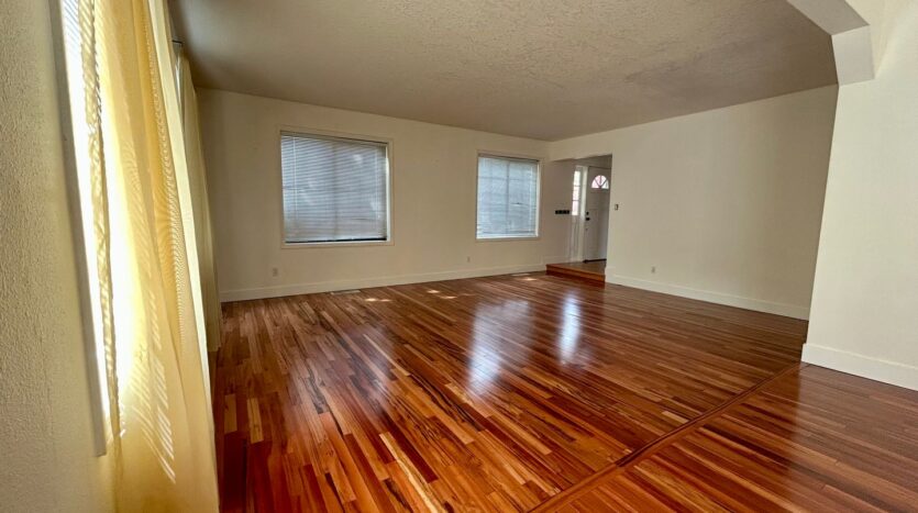 8213 NW 12th Ave - Vancouver - Washington - 4 bed, 2.5 bath rental property