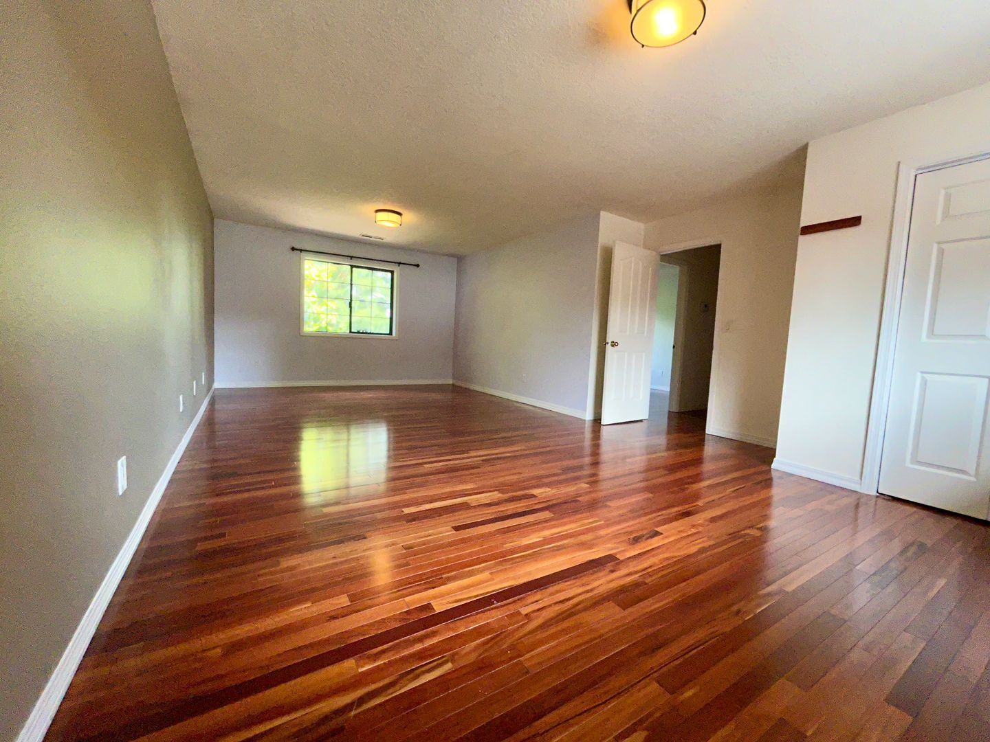 8213 NW 12th Ave - Vancouver - Washington - 4 bed, 2.5 bath rental property