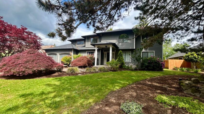8213 NW 12th Ave - Vancouver - Washington - 4 bed, 2.5 bath rental property
