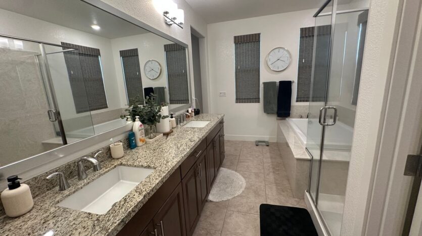 8877 Solo Way  - Elk Grove - California - 5 bed, 3 bath rental property