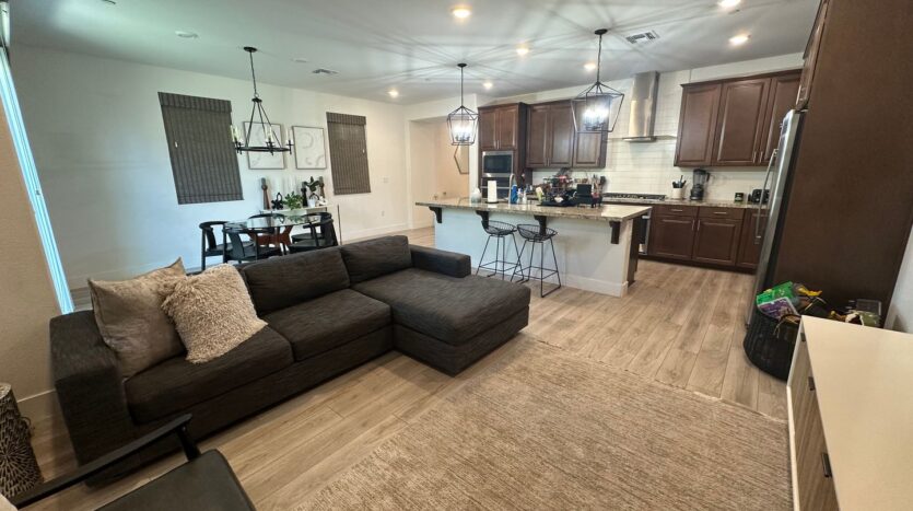 8877 Solo Way  - Elk Grove - California - 5 bed, 3 bath rental property