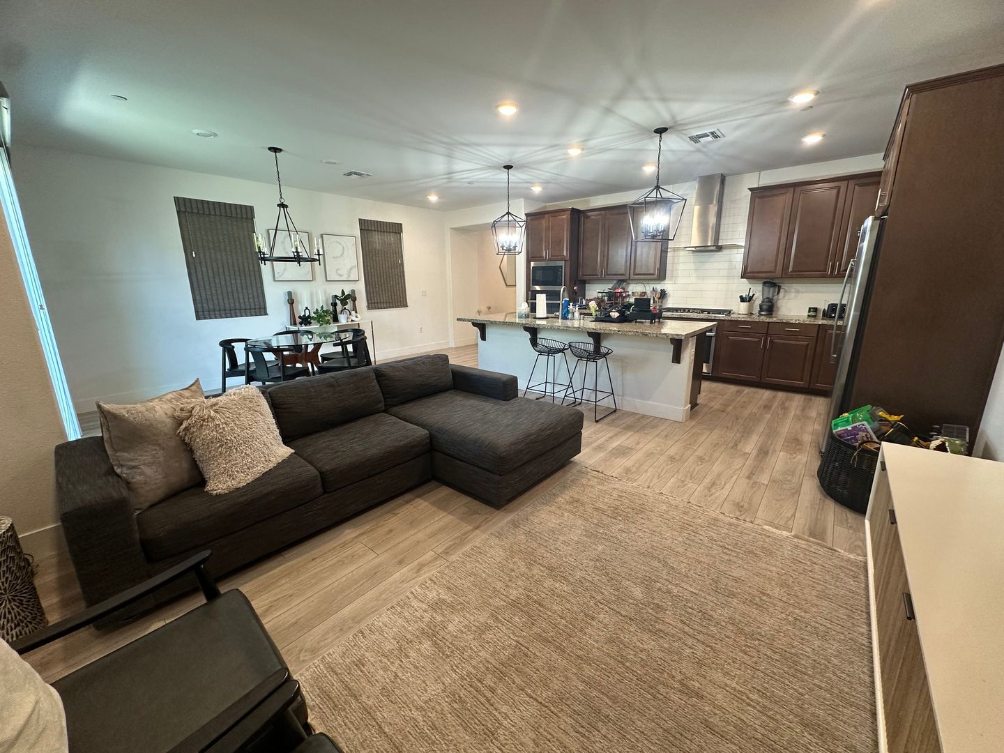 8877 Solo Way  - Elk Grove - California - 5 bed, 3 bath rental property