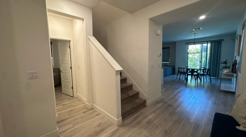 8877 Solo Way  - Elk Grove - California - 5 bed, 3 bath rental property