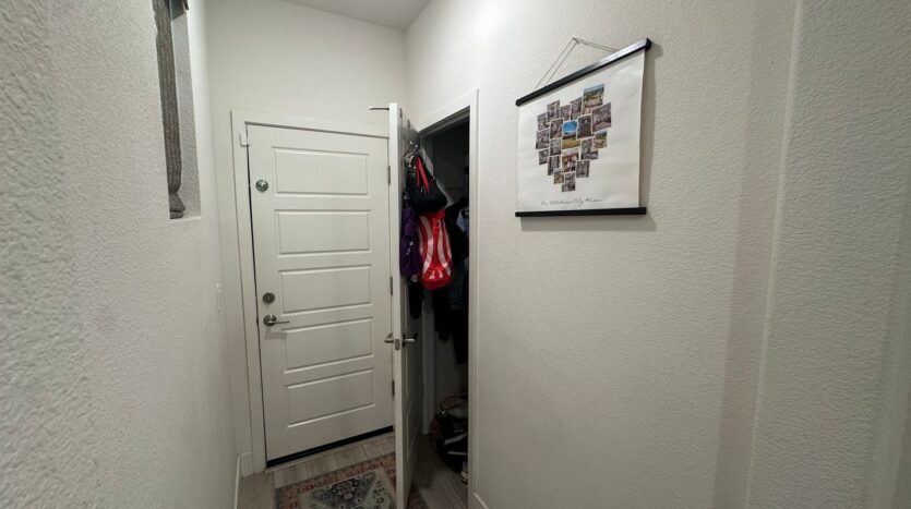8877 Solo Way  - Elk Grove - California - 5 bed, 3 bath rental property