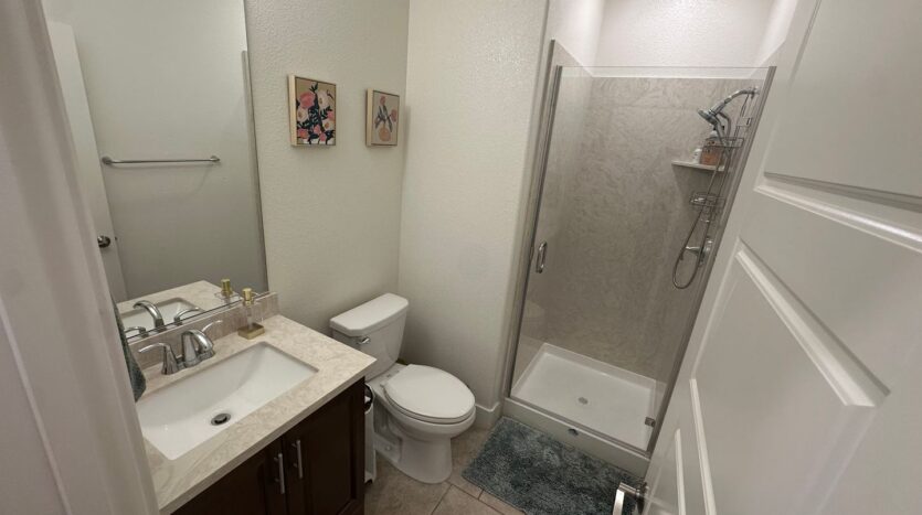 8877 Solo Way  - Elk Grove - California - 5 bed, 3 bath rental property