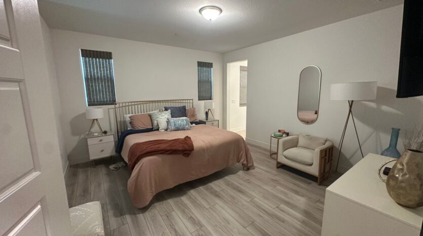 8877 Solo Way  - Elk Grove - California - 5 bed, 3 bath rental property