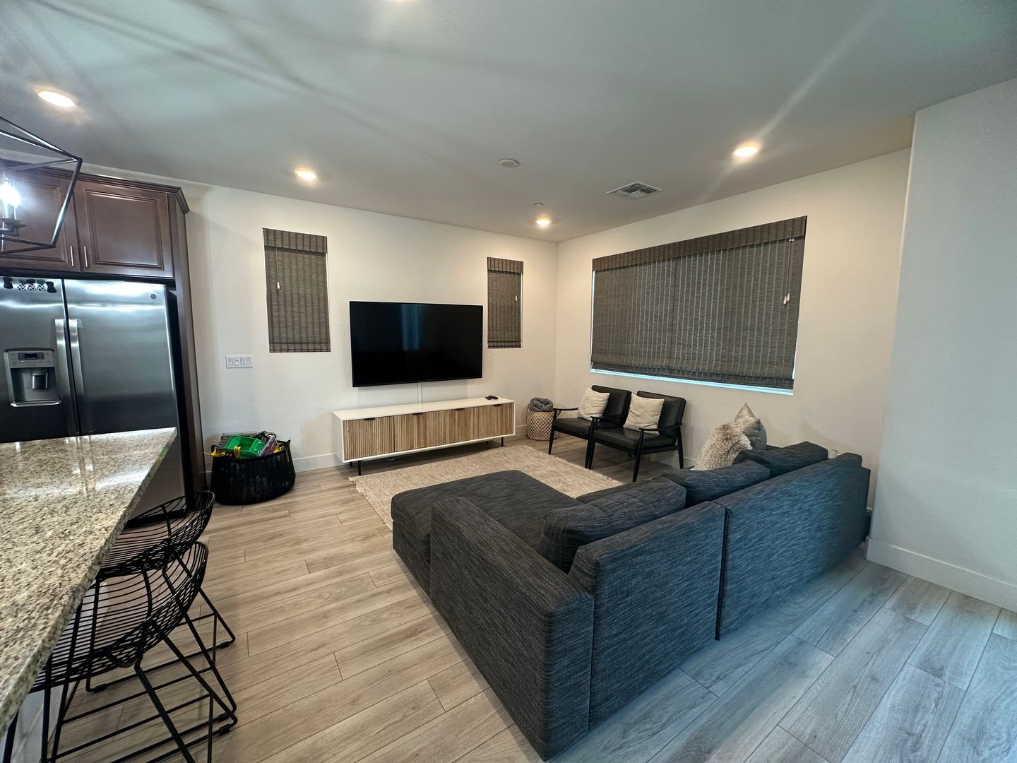 8877 Solo Way  - Elk Grove - California - 5 bed, 3 bath rental property