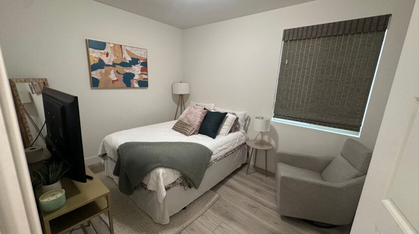 8877 Solo Way  - Elk Grove - California - 5 bed, 3 bath rental property