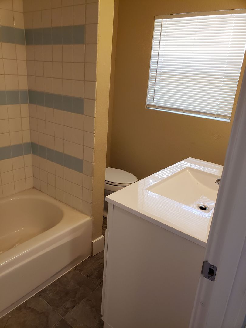 901 High Street - Bellingham - Washington - 1 bed, 1 bath rental property