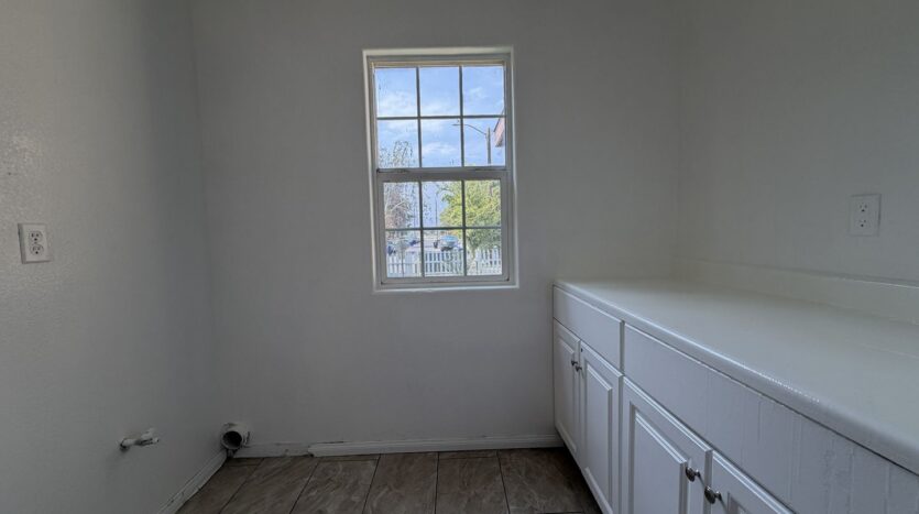 RV T 7216 Yates St Unit A - San Bernardino - California - 5 bed, 2 bath rental property